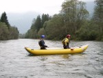 Podzimn RAFTING pod Grossglocknerem, Posledn zahranin rafting sezony 2006 se skuten vydail. Pohodln autobus, slunen a nebvale tepl poas, navc skvle vychytan voda. PROST PARDA NA ZVR SEZONY. - fotografie 27