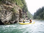 Podzimn RAFTING pod Grossglocknerem, Posledn zahranin rafting sezony 2006 se skuten vydail. Pohodln autobus, slunen a nebvale tepl poas, navc skvle vychytan voda. PROST PARDA NA ZVR SEZONY. - fotografie 38