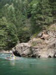 Podzimn RAFTING pod Grossglocknerem, Posledn zahranin rafting sezony 2006 se skuten vydail. Pohodln autobus, slunen a nebvale tepl poas, navc skvle vychytan voda. PROST PARDA NA ZVR SEZONY. - fotografie 50