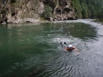 Podzimn RAFTING pod Grossglocknerem, Posledn zahranin rafting sezony 2006 se skuten vydail. Pohodln autobus, slunen a nebvale tepl poas, navc skvle vychytan voda. PROST PARDA NA ZVR SEZONY. - fotografie 53