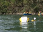 Podzimn RAFTING pod Grossglocknerem, Posledn zahranin rafting sezony 2006 se skuten vydail. Pohodln autobus, slunen a nebvale tepl poas, navc skvle vychytan voda. PROST PARDA NA ZVR SEZONY. - fotografie 75