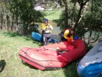 Podzimn RAFTING pod Grossglocknerem, Posledn zahranin rafting sezony 2006 se skuten vydail. Pohodln autobus, slunen a nebvale tepl poas, navc skvle vychytan voda. PROST PARDA NA ZVR SEZONY. - fotografie 92