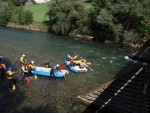 Podzimn RAFTING pod Grossglocknerem, Posledn zahranin rafting sezony 2006 se skuten vydail. Pohodln autobus, slunen a nebvale tepl poas, navc skvle vychytan voda. PROST PARDA NA ZVR SEZONY. - fotografie 98