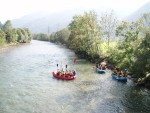 Podzimn RAFTING pod Grossglocknerem, Posledn zahranin rafting sezony 2006 se skuten vydail. Pohodln autobus, slunen a nebvale tepl poas, navc skvle vychytan voda. PROST PARDA NA ZVR SEZONY. - fotografie 104