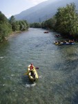 Podzimn RAFTING pod Grossglocknerem, Posledn zahranin rafting sezony 2006 se skuten vydail. Pohodln autobus, slunen a nebvale tepl poas, navc skvle vychytan voda. PROST PARDA NA ZVR SEZONY. - fotografie 108