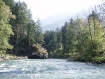 Podzimn RAFTING pod Grossglocknerem, Posledn zahranin rafting sezony 2006 se skuten vydail. Pohodln autobus, slunen a nebvale tepl poas, navc skvle vychytan voda. PROST PARDA NA ZVR SEZONY. - fotografie 112