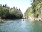 Podzimn RAFTING pod Grossglocknerem, Posledn zahranin rafting sezony 2006 se skuten vydail. Pohodln autobus, slunen a nebvale tepl poas, navc skvle vychytan voda. PROST PARDA NA ZVR SEZONY. - fotografie 134