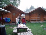 Podzimn RAFTING pod Grossglocknerem, Posledn zahranin rafting sezony 2006 se skuten vydail. Pohodln autobus, slunen a nebvale tepl poas, navc skvle vychytan voda. PROST PARDA NA ZVR SEZONY. - fotografie 183