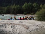 Podzimn RAFTING pod Grossglocknerem, Posledn zahranin rafting sezony 2006 se skuten vydail. Pohodln autobus, slunen a nebvale tepl poas, navc skvle vychytan voda. PROST PARDA NA ZVR SEZONY. - fotografie 185