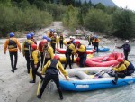 Podzimn RAFTING pod Grossglocknerem, Posledn zahranin rafting sezony 2006 se skuten vydail. Pohodln autobus, slunen a nebvale tepl poas, navc skvle vychytan voda. PROST PARDA NA ZVR SEZONY. - fotografie 189