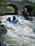 VAVINEC 2006, Opt drsn akcika pro zdatn vodky a milovnky adrenalinu. Neobvykle tepl a slunn poas, v kombinaci s nadprmrnou, vodou byly zrukou skvlch zitk... - fotografie 77