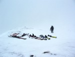 Nzk Taury na skialpech, Alpsk poas tentokrt ukzalo vechny sv tve, od mraziv ledovho slunce, pes alpskou horskou boui s vichic, a po usmvav slunen den. Take jako obvykle dky Alponoi :-) - fotografie 43