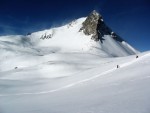 Nzk Taury na skialpech, Alpsk poas tentokrt ukzalo vechny sv tve, od mraziv ledovho slunce, pes alpskou horskou boui s vichic, a po usmvav slunen den. Take jako obvykle dky Alponoi :-) - fotografie 73