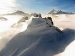 Nzk Taury na skialpech, Alpsk poas tentokrt ukzalo vechny sv tve, od mraziv ledovho slunce, pes alpskou horskou boui s vichic, a po usmvav slunen den. Take jako obvykle dky Alponoi :-) - fotografie 93