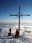 Nzk Taury na skialpech, Alpsk poas tentokrt ukzalo vechny sv tve, od mraziv ledovho slunce, pes alpskou horskou boui s vichic, a po usmvav slunen den. Take jako obvykle dky Alponoi :-) - fotografie 157