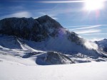 Nzk Taury na skialpech, Alpsk poas tentokrt ukzalo vechny sv tve, od mraziv ledovho slunce, pes alpskou horskou boui s vichic, a po usmvav slunen den. Take jako obvykle dky Alponoi :-) - fotografie 285