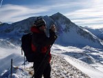 Nzk Taury na skialpech, Alpsk poas tentokrt ukzalo vechny sv tve, od mraziv ledovho slunce, pes alpskou horskou boui s vichic, a po usmvav slunen den. Take jako obvykle dky Alponoi :-) - fotografie 295