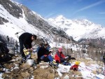 SKIALP ARENA NZK TAURY, Tentokrt jsme se vrtili do Nzkych Taur, kde na ns ekalo fantastick poas a dostatek snhu. Odmnou byly pekrsn vhledy z vrchol a nezapomenuteln sjezdy. A parta byla skvl... Dky Alpono - fotografie 16