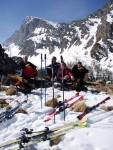 SKIALP ARENA NZK TAURY, Tentokrt jsme se vrtili do Nzkych Taur, kde na ns ekalo fantastick poas a dostatek snhu. Odmnou byly pekrsn vhledy z vrchol a nezapomenuteln sjezdy. A parta byla skvl... Dky Alpono - fotografie 18