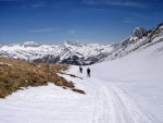 SKIALP ARENA NZK TAURY, Tentokrt jsme se vrtili do Nzkych Taur, kde na ns ekalo fantastick poas a dostatek snhu. Odmnou byly pekrsn vhledy z vrchol a nezapomenuteln sjezdy. A parta byla skvl... Dky Alpono - fotografie 24