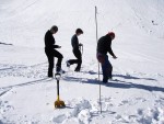 SKIALP ARENA NZK TAURY, Tentokrt jsme se vrtili do Nzkych Taur, kde na ns ekalo fantastick poas a dostatek snhu. Odmnou byly pekrsn vhledy z vrchol a nezapomenuteln sjezdy. A parta byla skvl... Dky Alpono - fotografie 31