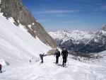 SKIALP ARENA NZK TAURY, Tentokrt jsme se vrtili do Nzkych Taur, kde na ns ekalo fantastick poas a dostatek snhu. Odmnou byly pekrsn vhledy z vrchol a nezapomenuteln sjezdy. A parta byla skvl... Dky Alpono - fotografie 34