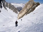 SKIALP ARENA NZK TAURY, Tentokrt jsme se vrtili do Nzkych Taur, kde na ns ekalo fantastick poas a dostatek snhu. Odmnou byly pekrsn vhledy z vrchol a nezapomenuteln sjezdy. A parta byla skvl... Dky Alpono - fotografie 37