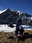 SKIALP ARENA NZK TAURY, Tentokrt jsme se vrtili do Nzkych Taur, kde na ns ekalo fantastick poas a dostatek snhu. Odmnou byly pekrsn vhledy z vrchol a nezapomenuteln sjezdy. A parta byla skvl... Dky Alpono - fotografie 46