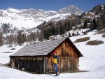 SKIALP ARENA NZK TAURY, Tentokrt jsme se vrtili do Nzkych Taur, kde na ns ekalo fantastick poas a dostatek snhu. Odmnou byly pekrsn vhledy z vrchol a nezapomenuteln sjezdy. A parta byla skvl... Dky Alpono - fotografie 80