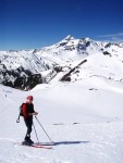 SKIALP ARENA NZK TAURY, Tentokrt jsme se vrtili do Nzkych Taur, kde na ns ekalo fantastick poas a dostatek snhu. Odmnou byly pekrsn vhledy z vrchol a nezapomenuteln sjezdy. A parta byla skvl... Dky Alpono - fotografie 142