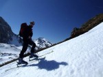 SKIALP ARENA NZK TAURY, Tentokrt jsme se vrtili do Nzkych Taur, kde na ns ekalo fantastick poas a dostatek snhu. Odmnou byly pekrsn vhledy z vrchol a nezapomenuteln sjezdy. A parta byla skvl... Dky Alpono - fotografie 152