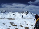 SKIALP ARENA NZK TAURY, Tentokrt jsme se vrtili do Nzkych Taur, kde na ns ekalo fantastick poas a dostatek snhu. Odmnou byly pekrsn vhledy z vrchol a nezapomenuteln sjezdy. A parta byla skvl... Dky Alpono - fotografie 162