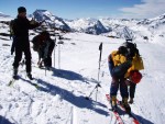 SKIALP ARENA NZK TAURY, Tentokrt jsme se vrtili do Nzkych Taur, kde na ns ekalo fantastick poas a dostatek snhu. Odmnou byly pekrsn vhledy z vrchol a nezapomenuteln sjezdy. A parta byla skvl... Dky Alpono - fotografie 168