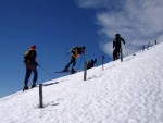 SKIALP ARENA NZK TAURY, Tentokrt jsme se vrtili do Nzkych Taur, kde na ns ekalo fantastick poas a dostatek snhu. Odmnou byly pekrsn vhledy z vrchol a nezapomenuteln sjezdy. A parta byla skvl... Dky Alpono - fotografie 176