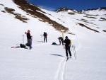 SKIALP ARENA NZK TAURY, Tentokrt jsme se vrtili do Nzkych Taur, kde na ns ekalo fantastick poas a dostatek snhu. Odmnou byly pekrsn vhledy z vrchol a nezapomenuteln sjezdy. A parta byla skvl... Dky Alpono - fotografie 180