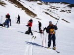 SKIALP ARENA NZK TAURY, Tentokrt jsme se vrtili do Nzkych Taur, kde na ns ekalo fantastick poas a dostatek snhu. Odmnou byly pekrsn vhledy z vrchol a nezapomenuteln sjezdy. A parta byla skvl... Dky Alpono - fotografie 182