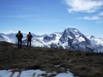 SKIALP ARENA NZK TAURY, Tentokrt jsme se vrtili do Nzkych Taur, kde na ns ekalo fantastick poas a dostatek snhu. Odmnou byly pekrsn vhledy z vrchol a nezapomenuteln sjezdy. A parta byla skvl... Dky Alpono - fotografie 187