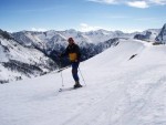 SKIALP ARENA NZK TAURY, Tentokrt jsme se vrtili do Nzkych Taur, kde na ns ekalo fantastick poas a dostatek snhu. Odmnou byly pekrsn vhledy z vrchol a nezapomenuteln sjezdy. A parta byla skvl... Dky Alpono - fotografie 196