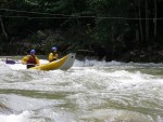 Salza - perla alpskch ek na Yukonech, Opravdu pkn voda a nakonec jsme ani moc nezmokli. S velkou vodou se vichni poprali bravrn. Pes poledne se na ns usmlo i slunko, take jsme se dokonce i oplili.... - fotografie 24
