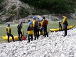 Salza - perla alpskch ek na Yukonech, Opravdu pkn voda a nakonec jsme ani moc nezmokli. S velkou vodou se vichni poprali bravrn. Pes poledne se na ns usmlo i slunko, take jsme se dokonce i oplili.... - fotografie 59