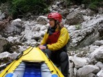 Salza - perla alpskch ek na Yukonech, Opravdu pkn voda a nakonec jsme ani moc nezmokli. S velkou vodou se vichni poprali bravrn. Pes poledne se na ns usmlo i slunko, take jsme se dokonce i oplili.... - fotografie 97
