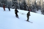 Fotky ze SKI ALPINE WORKSHOPU 2008, Dobr snhov podmnky, skvl lektoi - dky Ondro a Tomi, a obrovsk nasazen vech astnk pineslo ken ovoce. Tady se mete kouknout na pr fotek z prbhu.... - fotografie 38