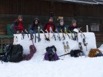 Mega ICE PARTY!, Tak tahle Ice party se fakt povedla. Nádherné počasí, mráz a slunce, sqělá parta, prostě parádní party na ledu! - fotografie 127