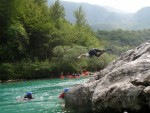 RAFTING, CANYONING a HYDROSPEED v Julskch Alpch, Poasko, stejn jako parta bylo super. Vody akort a zitk milion. Prost bjen kombinace. - fotografie 2