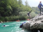 RAFTING, CANYONING a HYDROSPEED v Julskch Alpch, Poasko, stejn jako parta bylo super. Vody akort a zitk milion. Prost bjen kombinace. - fotografie 13