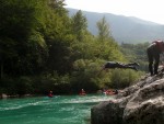 RAFTING, CANYONING a HYDROSPEED v Julskch Alpch, Poasko, stejn jako parta bylo super. Vody akort a zitk milion. Prost bjen kombinace. - fotografie 15