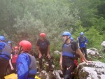 RAFTING, CANYONING a HYDROSPEED v Julskch Alpch, Poasko, stejn jako parta bylo super. Vody akort a zitk milion. Prost bjen kombinace. - fotografie 20