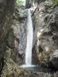 RAFTING, CANYONING a HYDROSPEED v Julskch Alpch, Poasko, stejn jako parta bylo super. Vody akort a zitk milion. Prost bjen kombinace. - fotografie 150