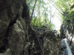 RAFTING, CANYONING a HYDROSPEED v Julskch Alpch, Poasko, stejn jako parta bylo super. Vody akort a zitk milion. Prost bjen kombinace. - fotografie 152