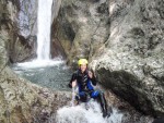 RAFTING, CANYONING a HYDROSPEED v Julskch Alpch, Poasko, stejn jako parta bylo super. Vody akort a zitk milion. Prost bjen kombinace. - fotografie 155